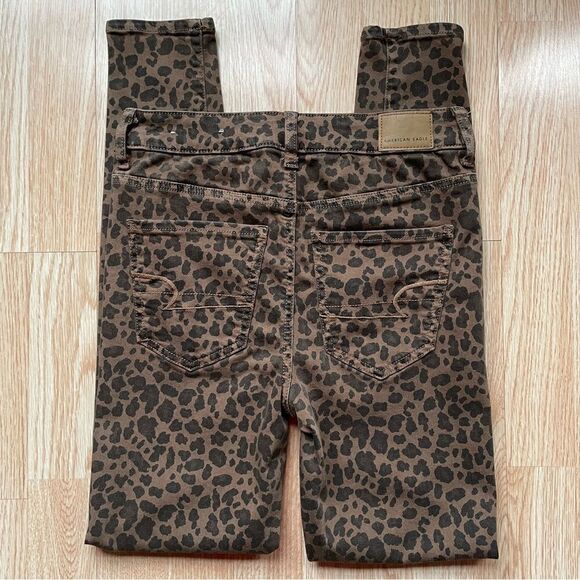 American Eagle Leopard Print Super High-Rise Jeggings - Size: 4 Regular - Picture 6 of 6